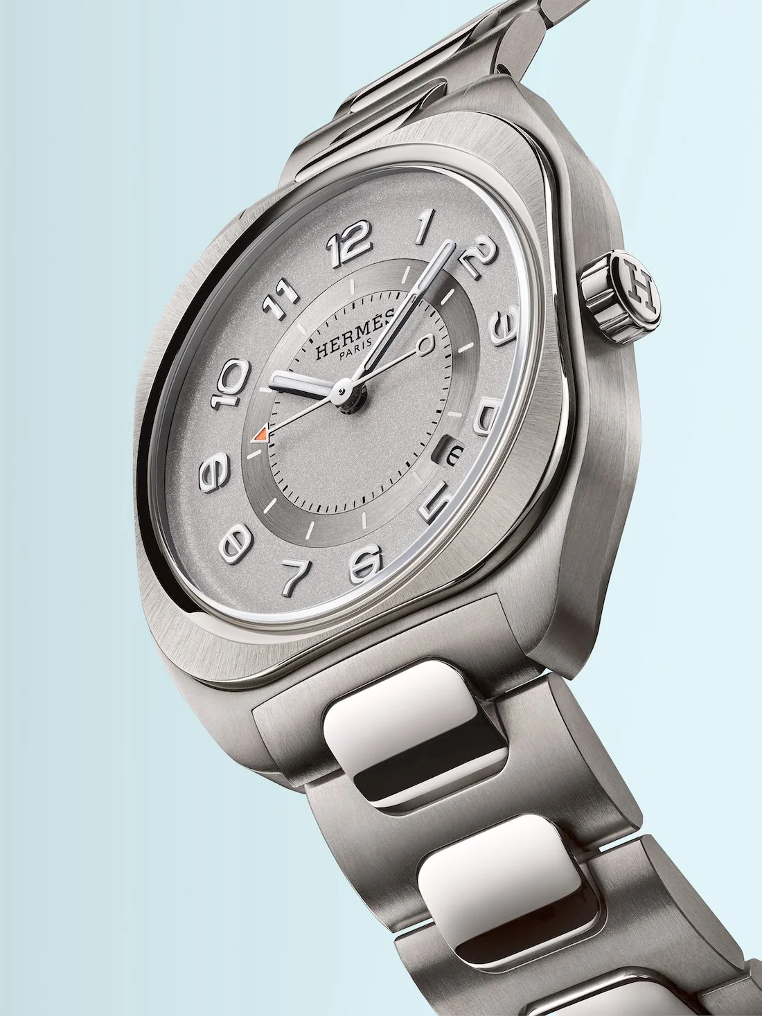 Introducing: Hermès H08 Full Titanium and H08 Bleu Saint-Cyr Introducing: Hermès H08 Full Titanium and H08 Bleu Saint-Cyr